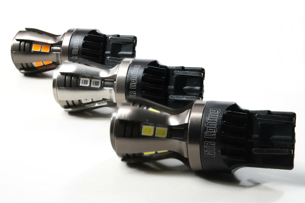 7440/7443: GTR Armor (White / Pair)