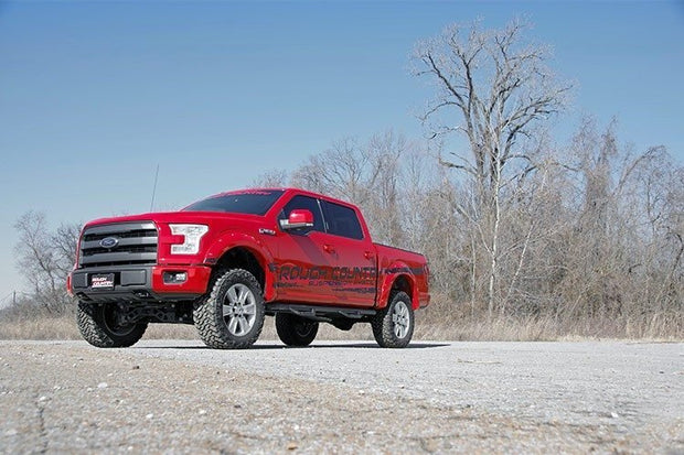 4 Inch Suspension Lift Kit Lifted Struts 7 V2 15-20 F-150 4WD Rough Country