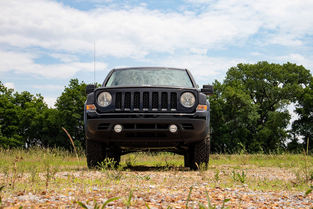2 Inch Lift Kit N3 Struts 10-17 Jeep Patriot 4WD Rough Country