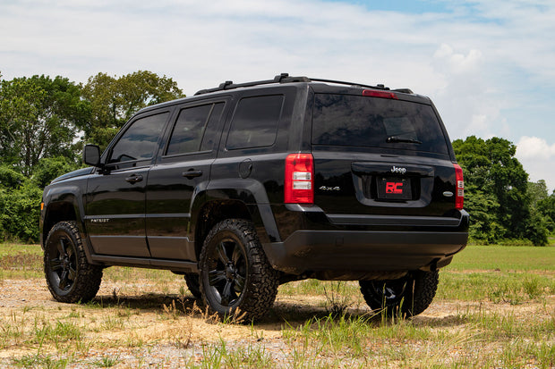 2 Inch Lift Kit N3 Struts 10-17 Jeep Patriot 4WD Rough Country