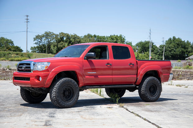 3.5 Inch Toyota Bolt-On Lift w/N3 Struts and V2 Shocks w/Rear Leaf Springs 05-21 Toyota Tacoma Rough Country
