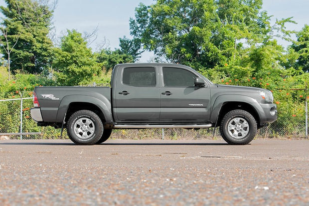 2 Inch Leveling Lift Kit 05-23 Tacoma Rough Country
