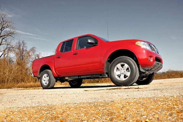 2.5 Inch Nissan Suspension Lift Kit Red 05-Up Frontier/Xterra Rough Country