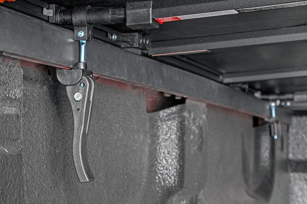 Ford Soft Tri-Fold Bed Cover 99-16 F-250/350-6 Foot 5 Inch Bed w/o Cargo Mgmt Rough Country