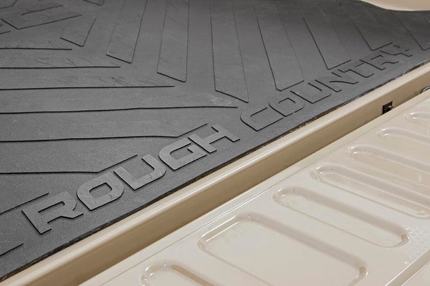 GM Bed Mat w/RC Logos 19-21 Silverado/Sierra 1500 8ft Bed Rough Country