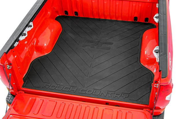 GM Bed Mat w/RC Logos 19-Up Silverado/Sierra 1500 5ft 8in Bed Rough Country