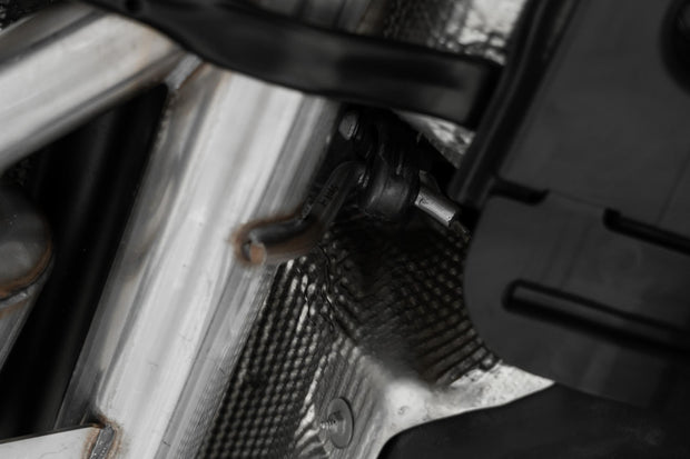 2022-Up Volkswagen Golf R MK8 T304 Stainless Steel 3 Inch Cat-Back 2.5 Inch Quad Rear Exit with Carbon Fiber Tips Active Exhaust MBRP