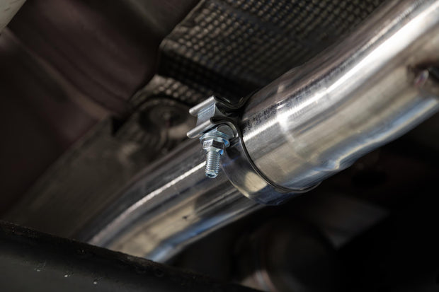 2019-Up Silverado/Sierra 1500 2.7L Armor BLK, Aluminized Steel 3 Inch Cat-Back, 2.5 Inch Dual Split Rear Exit MBRP