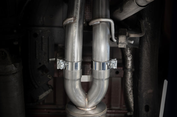 2019-Up Silverado/Sierra 1500 2.7L Armor BLK, Aluminized Steel 3 Inch Cat-Back, 2.5 Inch Dual Split Rear Exit MBRP